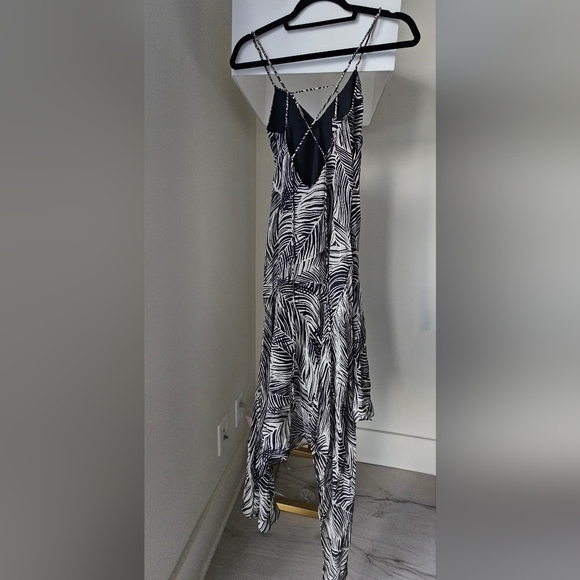 BCBG black and cream silk asymmetrical strappy dress - Picture 3 of 7